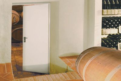 Porta Multiuso Polilux sem grelha T62.B0