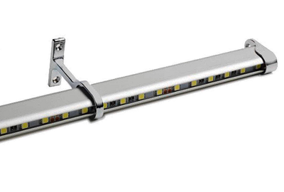 Varão de roupeiro com fita de led com ou sem sensor
